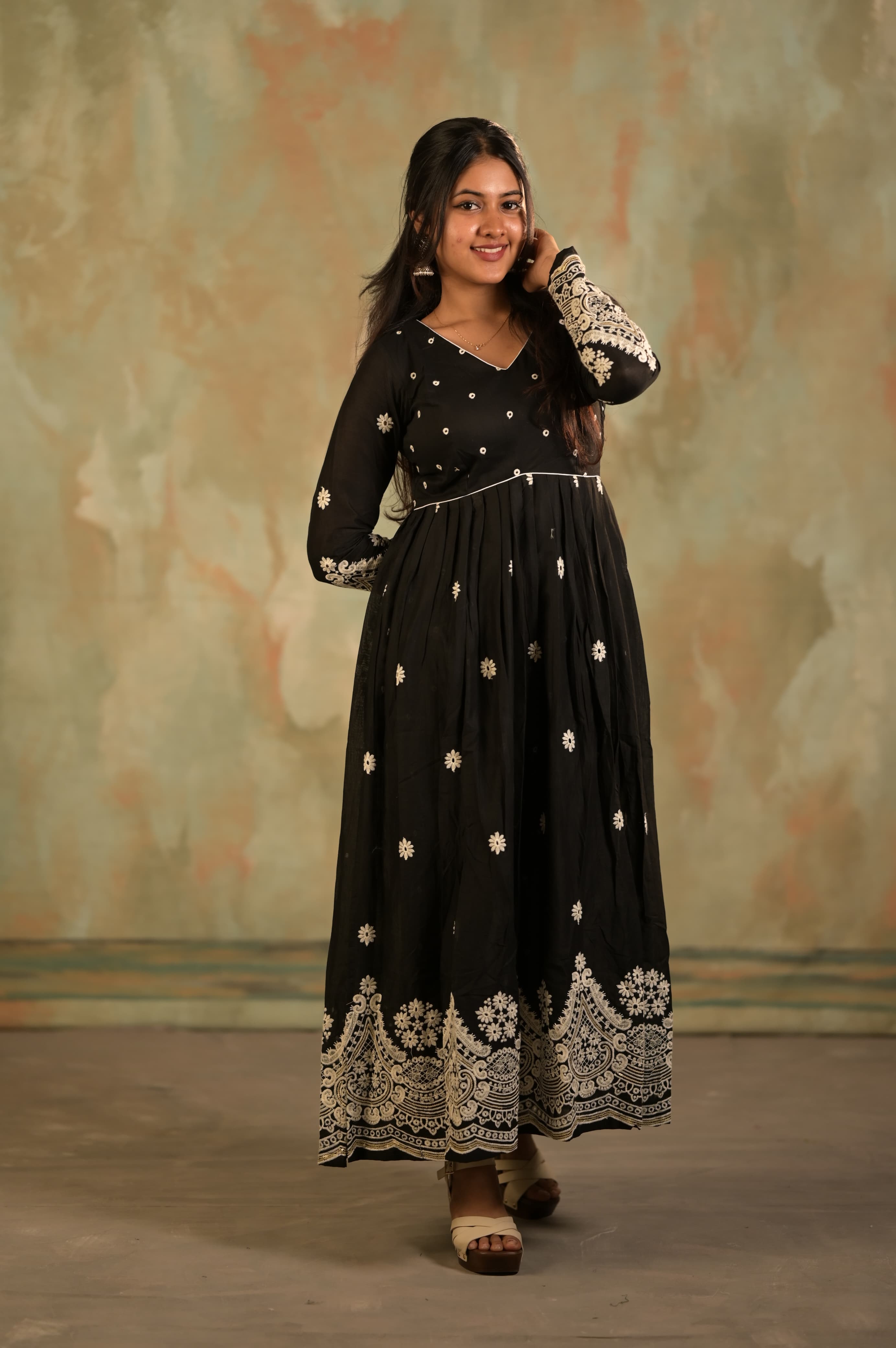 Vaishu - Pure mulmul Anarkali