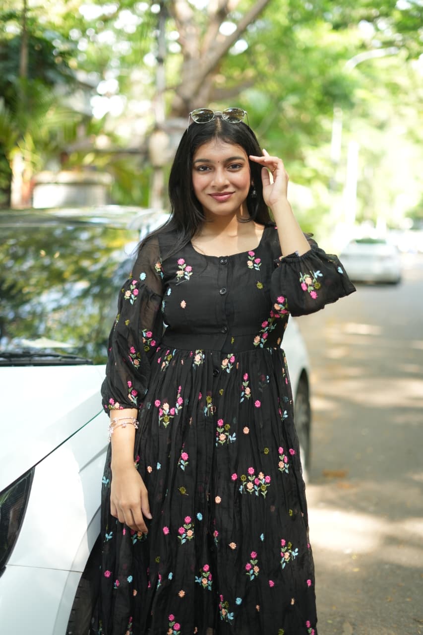 Ponni - Premium Mulchanderi Dress